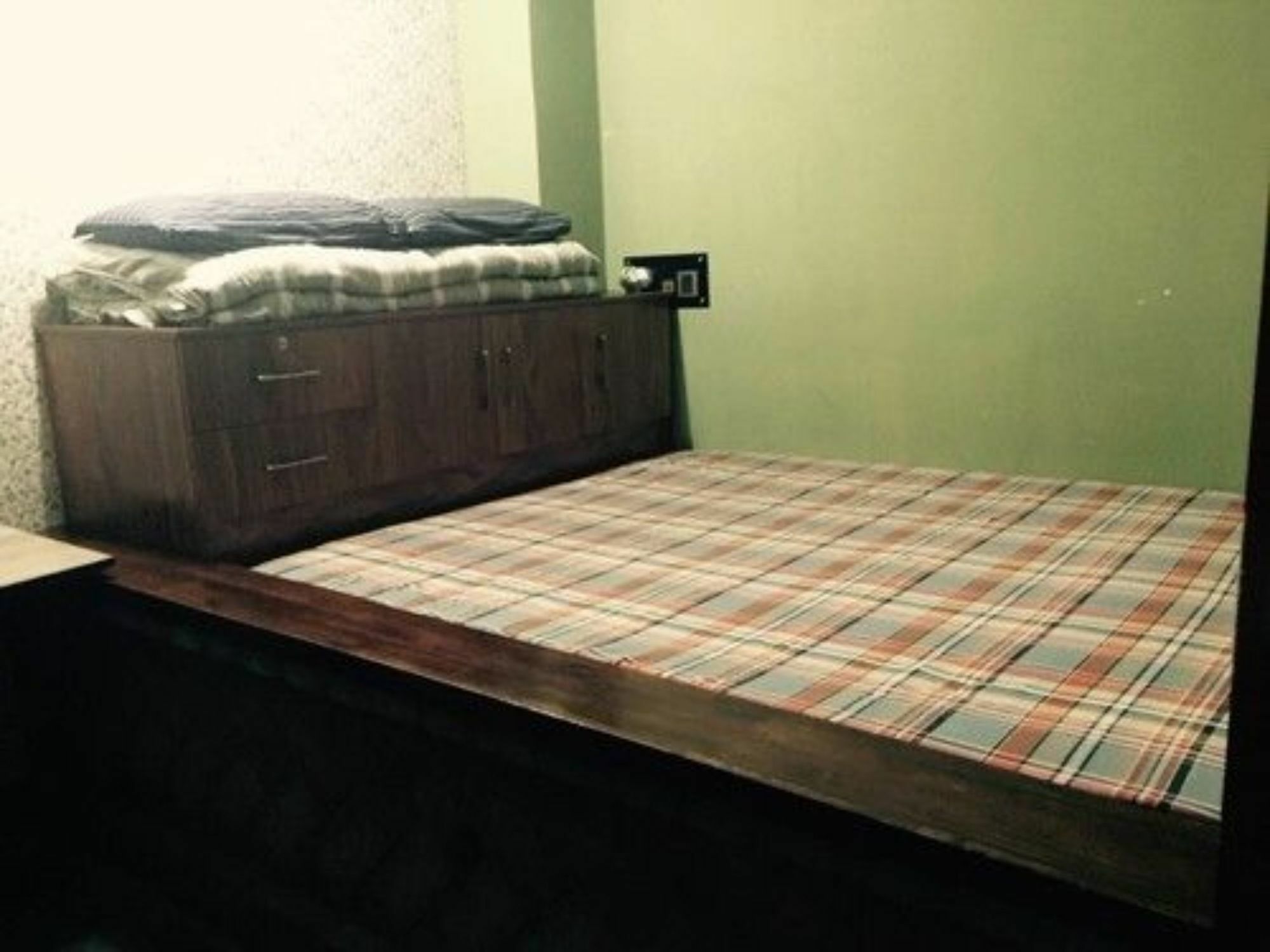 بيت شباب زيان جانوز باكباكرز شيان المظهر الخارجي الصورة